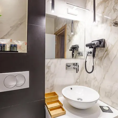 Ferhadija 31 Old Town 4*