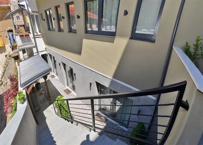 ゲストハウス Ferhadija 31 Old Town 4*