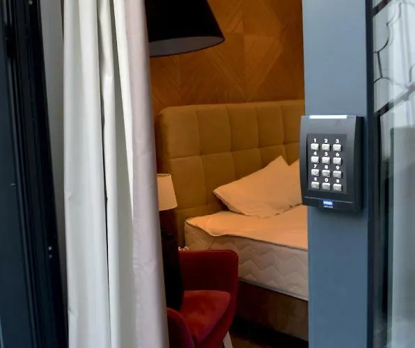 Ferhadija 31 Old Town ゲストハウス 4*